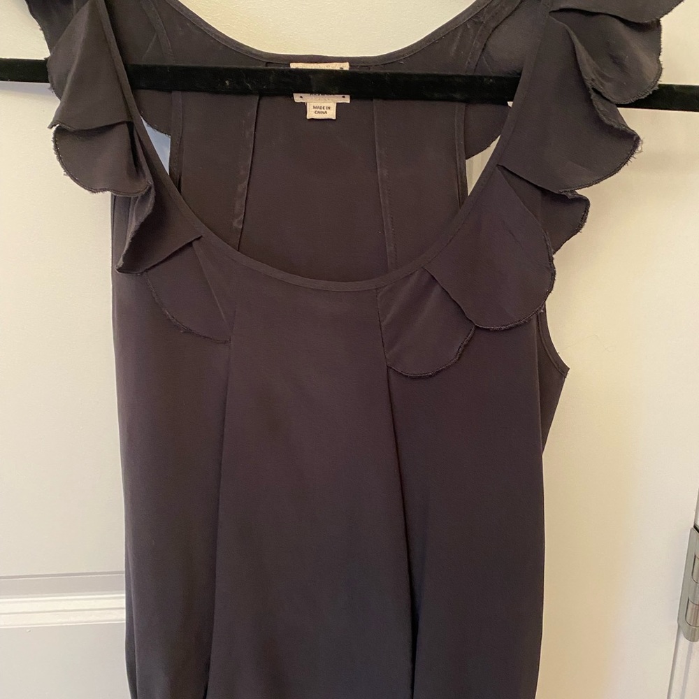 Wilfred Aritzia silk top XXS.